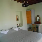 Myrtia , Traditional House Kímolos