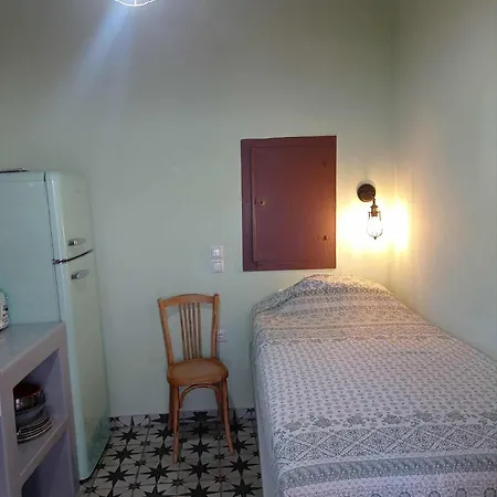 Myrtia , Traditional House * Kímolos