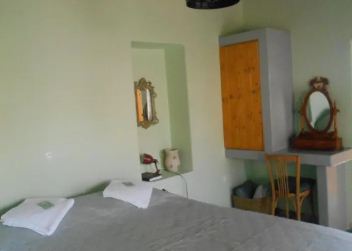 Myrtia , Traditional House Kímolos