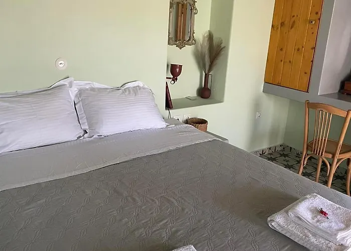 Myrtia , Traditional House 度假居