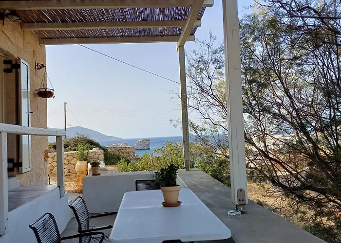 Myrtia , Traditional House * Kímolos