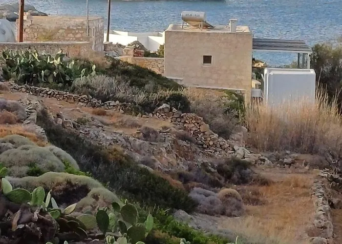 Myrtia , Traditional House Kímolos