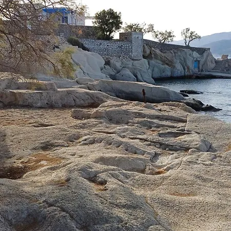 Myrtia , Traditional House Ferienhaus Kímolos