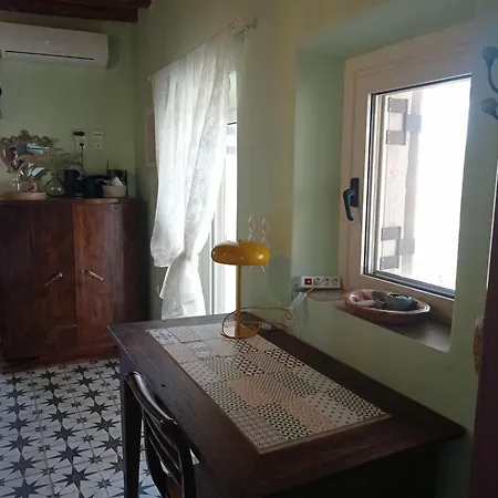 Myrtia , Traditional House Dom wakacyjny Kímolos