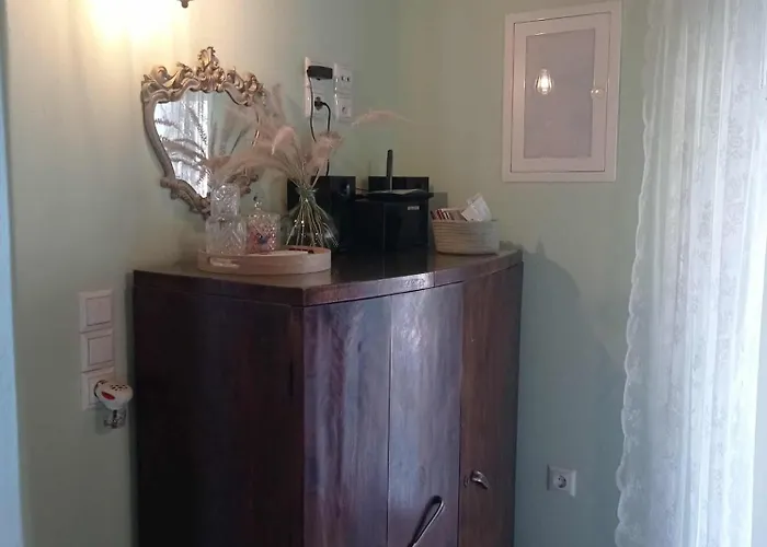 Myrtia , Traditional House * Kímolos